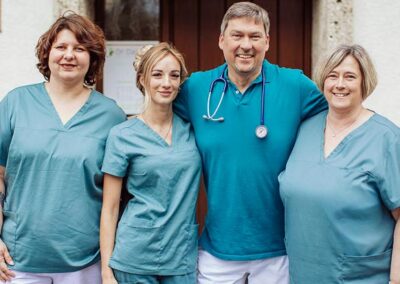 Unser freundliches Praxis-Team - Hausarzt Dr. Dachauer, Flintsbach