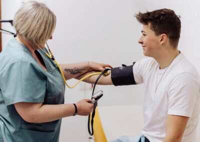 Behandlung an einem Patienten