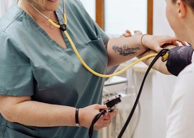 Behandlung an einem Patienten